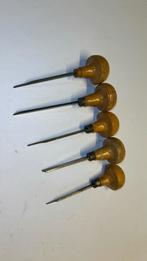5 x  beiteltjes, Antiek en Kunst, Antiek | Gereedschap en Instrumenten, Ophalen of Verzenden