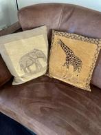 1 of 2 kussentjes, of de hoesjes, met olifant of giraf, Huis en Inrichting, Woonaccessoires | Kussens, Ophalen of Verzenden, Vierkant
