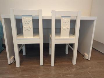 IKEA Stuva bureau/bank + 2 Kritter stoeltjes beschikbaar voor biedingen