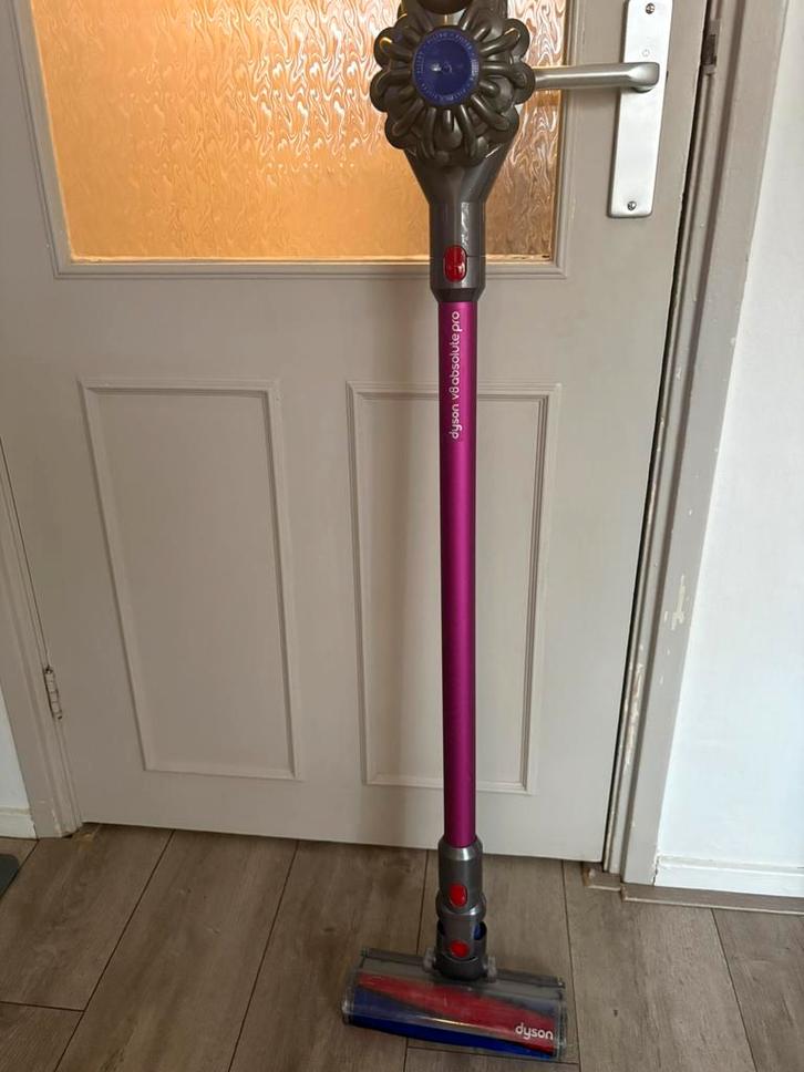 Dyson v8 absolute pro, Witgoed en Apparatuur, Stofzuigers, Gebruikt, Stofzuiger, Ophalen