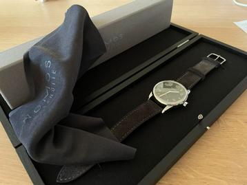 Nomos Club campus 38 beschikbaar voor biedingen
