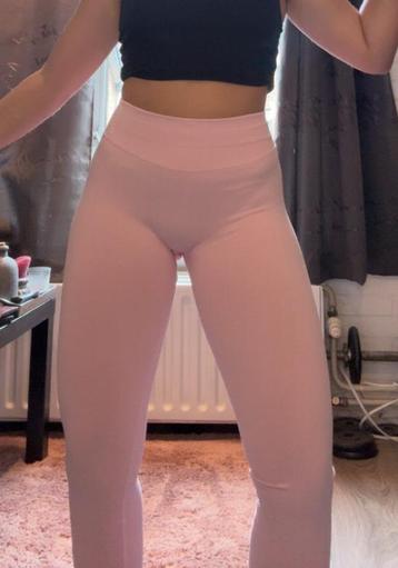 DFYNE Legging Lichtroze Maat S beschikbaar voor biedingen