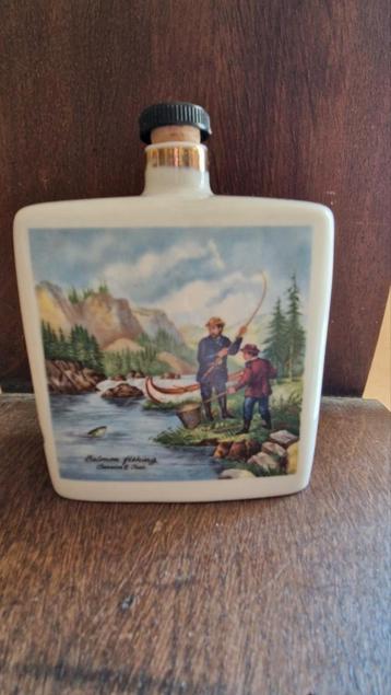 Zeldzame Currier and Ives Keramieken Fles beschikbaar voor biedingen