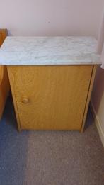 Grenen nachtkastje met marmeren blad, Huis en Inrichting, Ophalen of Verzenden