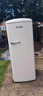Witte retro Etna koelkast, Met vriesvak, 200 liter of meer, Gebruikt, Ophalen of Verzenden