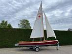 Zeilboot 'Cardinalis' (Spanker) inclusief trailer, Watersport en Boten, Open zeilboten, Ophalen, Geen motor, Gebruikt, Spanker