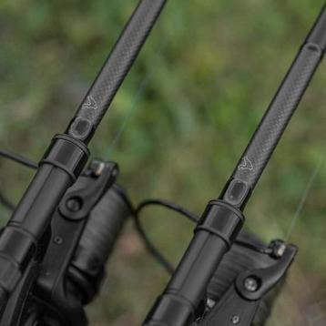 2 gloednieuwe avid revolve hengels 12ft 3lbs  beschikbaar voor biedingen