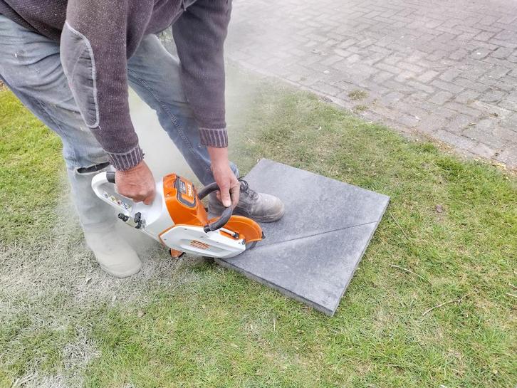 Bandenzaag accuslijper te huur 230, Tuin en Terras, Hand-tuingereedschap, Ophalen