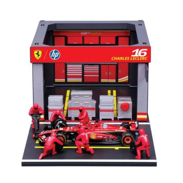 Bburago 1:43 Ferrari SF-24 Charles Leclerc 13-delige Diorama beschikbaar voor biedingen