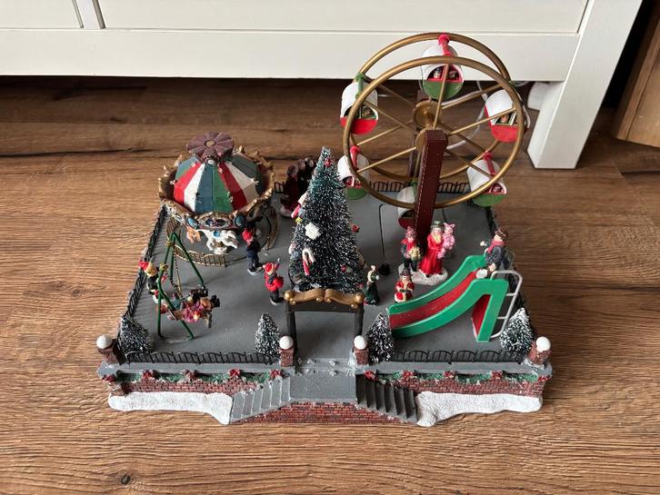 Kersthuisjes en attributen, Diversen, Kerst, Zo goed als nieuw, Ophalen