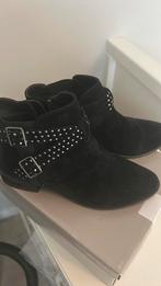 Zwart suede laarsjes maat 40, Zwart, Lage of Enkellaarzen, Ophalen of Verzenden, Zo goed als nieuw