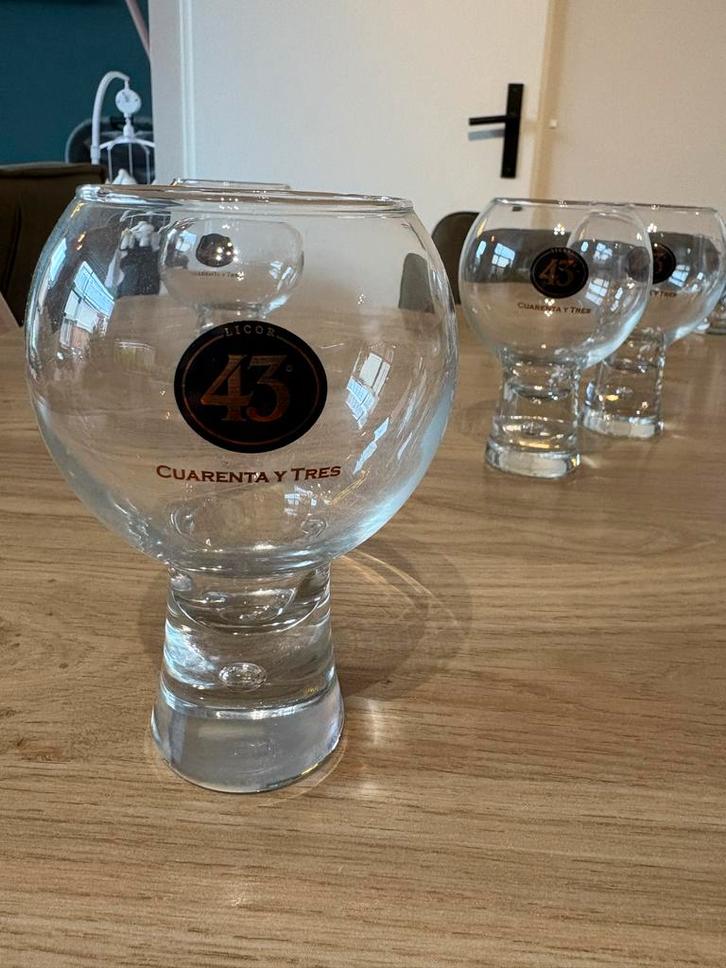 Likeur 43 / Cognac Glazen - 4 Stuks, Verzamelen, Glas en Borrelglaasjes, Zo goed als nieuw, Borrel- of Shotglas, Ophalen of Verzenden