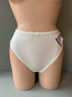 Syl string maat 36/38 - 40 - 42 - 46 - 52 - 54 - 56 maia, Verzenden, Wit, String