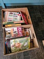 2 bananendozen met rommelmarkspullen, tijdschiften  kookboek, Ophalen, Zo goed als nieuw