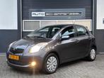 Toyota Yaris 1.3 VVTi Sol I LEER I AIRCO I LUXE uitv. I NL a, Voorwielaandrijving, Gebruikt, Zwart, 4 cilinders