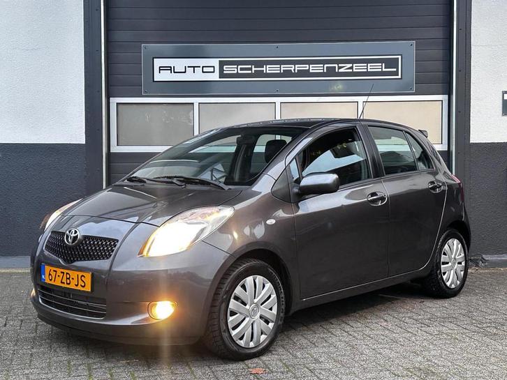 Toyota Yaris 1.3 VVTi Sol I LEER I AIRCO I LUXE uitv. I NL a, Auto's, Toyota, Bedrijf, Te koop, Yaris, ABS, Airbags, Airconditioning