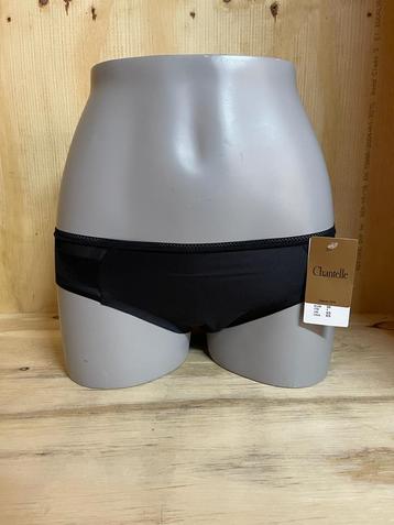 Chantelle invisible slip maat 36 en 38 model 2123 beschikbaar voor biedingen
