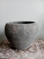 Grijze betonlook bloempot handgemaakt 17 cm, Tuin en Terras, Bloempotten, Ophalen, Overige materialen, Rond, Binnen