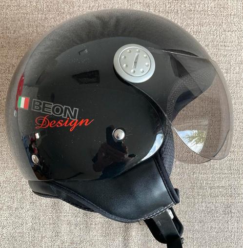 Helm Beon Design M(57-58) Scooter/brommer, Fietsen en Brommers, Brommerhelmen, Zo goed als nieuw, Medium, Verzenden