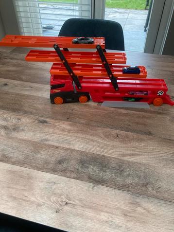 Hot Wheels Mega Vrachtwagen beschikbaar voor biedingen