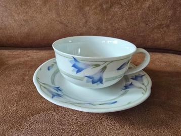 1 Kop en Schotel Bavaria, met bloemmotief (Klokjes) beschikbaar voor biedingen
