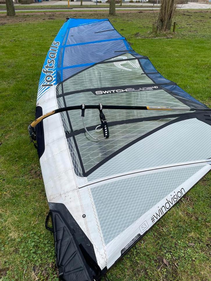 Loftsails Switchblade HD 5.3 2019 incl RDM mast 370 /60%, Watersport en Boten, Windsurfen, Zo goed als nieuw, Zeil, Met draagtas