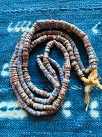 Awale chevron Antieke Kralenketting Rood/Wit/Blauw, Ophalen of Verzenden, Dames