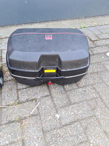 Bmw 1200 GS  topkoffer GIVI met montageplaat beschikbaar voor biedingen