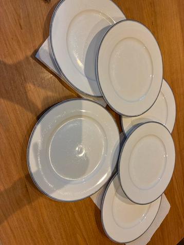 6 Jackie's Bay Weekend Getaways Borden beschikbaar voor biedingen