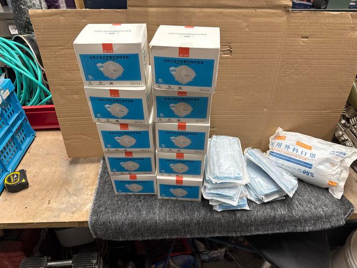 KN95 Mondmaskers en Chirurgische Maskers, Doe-het-zelf en Verbouw, Adembescherming, Nieuw, Stofmaskers, Verzenden