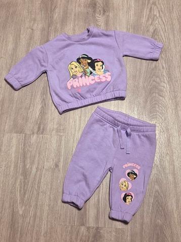 Leuke Disney Princess Set maat 62 beschikbaar voor biedingen