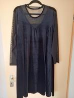 Zwarte velours jurk, Ophalen of Verzenden, Zo goed als nieuw, Zwart, Onder de knie
