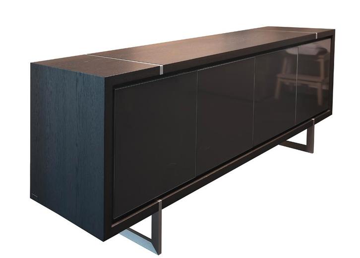 Mooi "Delato" dressoir (eiken), Huis en Inrichting, Kasten | Dressoirs, Zo goed als nieuw, 200 cm of meer, 25 tot 50 cm, Met deur(en)