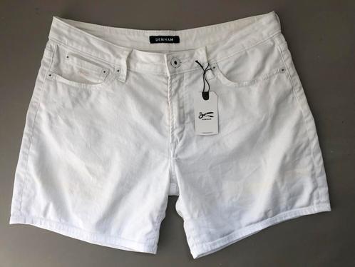 Denham witte jeans short W27 / S / 36, Kleding | Dames, Spijkerbroeken en Jeans, Zo goed als nieuw, W27 (confectie 34) of kleiner