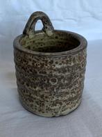 Aardewerken wand bloempotje, Antiek en Kunst, Antiek | Keramiek en Aardewerk, Ophalen of Verzenden