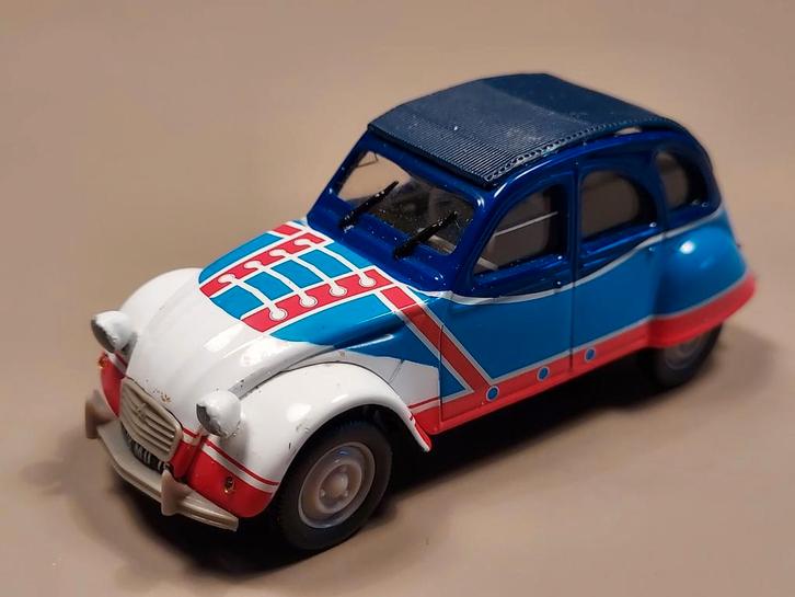 Citroën  2cv basket met ronde koplampen Norev 1:43, Hobby en Vrije tijd, Modelauto's | 1:43, Gebruikt, Auto, Norev, Ophalen of Verzenden