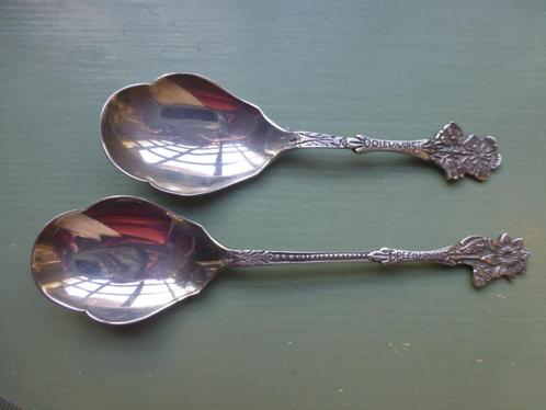 Antieke Zilveren Theeschep +Suikerlepel Bloemenserie gesign., Antiek en Kunst, Antiek | Goud en Zilver, Zilver, Verzenden