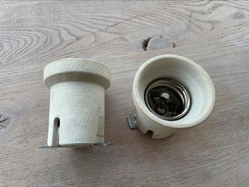 Porseleinen gaslamp fittingen E27 uit fabriekslamp beschikbaar voor biedingen
