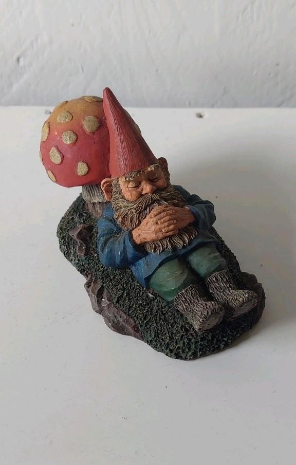 Vintage beeldje David de kabouter slapend tegen paddenstoel, Verzamelen, Overige Verzamelen, Zo goed als nieuw, Ophalen of Verzenden