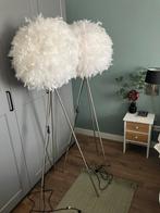 Leuke witte lampen op poot, Huis en Inrichting, Lampen | Vloerlampen, Ophalen, Zo goed als nieuw, Stof, 150 tot 200 cm