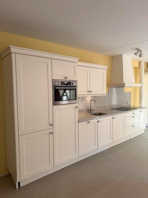 ZGAN Complete Rechte Keuken + Apparatuur + GEDEMONTEERD, Huis en Inrichting, Keuken | Complete keukens, Zo goed als nieuw, Ophalen of Verzenden