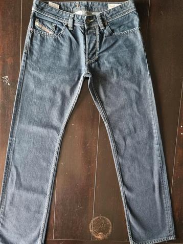 ZGAN CLASSIC DIESEL LARKEE REGULAR STRAIGHT JEANS SIZE 32/34 beschikbaar voor biedingen