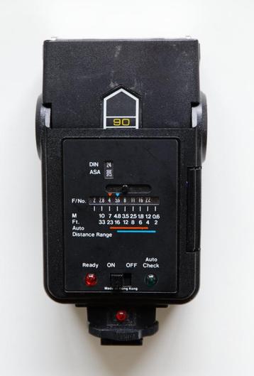 Praktica flitser 321A beschikbaar voor biedingen