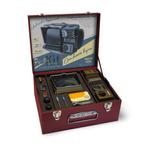Fallout Pip-Boy 2000 construction collectible kit, Nieuw, Tv, Ophalen of Verzenden, Beeldje, Replica of Model