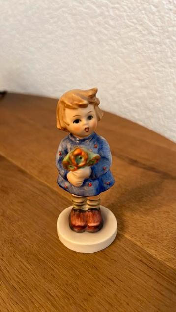 Hummel beeldje beschikbaar voor biedingen