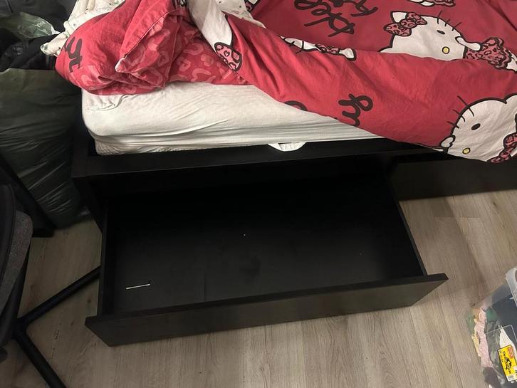 MALM bed Ikea, Huis en Inrichting, Slaapkamer | Slaapbanken, Zo goed als nieuw, 90 cm, Eenpersoons, Ophalen