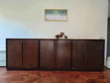 Elegant Vintage Solid Wood Sideboard Cabinet Great Condition beschikbaar voor biedingen