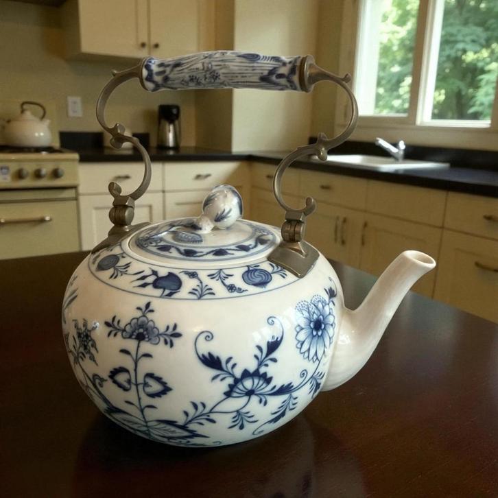 Antieke Meissen Theepot/Chocoladepot 1870-1924, Antiek en Kunst, Antiek | Keramiek en Aardewerk, Ophalen of Verzenden