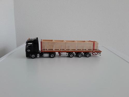 M.a.n. van Nijssen Fourages met 3 asser trailer en lading ., Hobby en Vrije tijd, Modelauto's | 1:50, Bus of Vrachtwagen, Overige merken