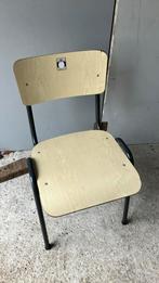 4 kantine stapelbare stoelen vintage, Gebruikt, Metaal, Ophalen